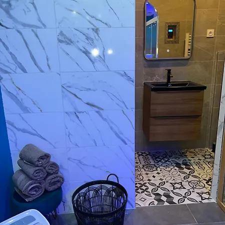 La Nuit De Reve Spa Privatif Jaccuzi Sauna Suite 1 Crouy Exterior foto